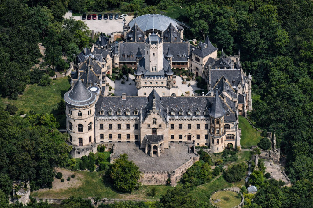 Schloss Marienburg bei Nordstemmen – zweites Ziel der Fahrt. Schloss Marienburg bei Nordstemmen – zweites Ziel der Fahrt.